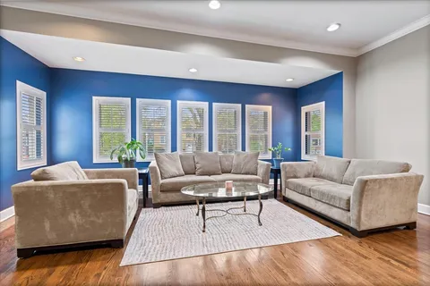 $719,500 | 5101 North Avers Avenue, Chicago, IL 60625