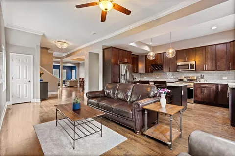 $719,500 | 5101 North Avers Avenue, Chicago, IL 60625