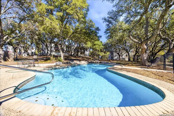 $250,000 | 1135 Parkview Drive, Unit C18, Canyon Lake, TX 78133