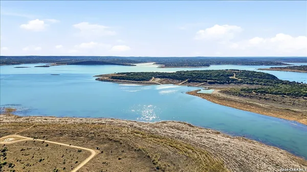 $250,000 | 1135 Parkview Drive, Unit C18, Canyon Lake, TX 78133