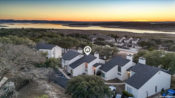 $250,000 | 1135 Parkview Drive, Unit C18, Canyon Lake, TX 78133