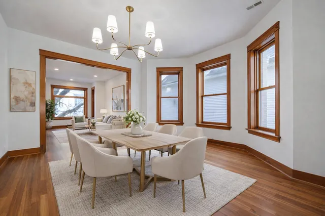 $4,500 | 1415 West George Street, Unit 3, Chicago, IL 60657