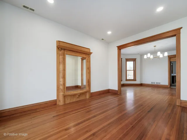 $4,500 | 1415 West George Street, Unit 3, Chicago, IL 60657