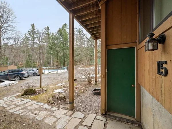 $359,000 | 132 Grand Hollow Road, Unit 15, Warren, VT 05674