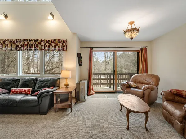 $359,000 | 132 Grand Hollow Road, Unit 15, Warren, VT 05674