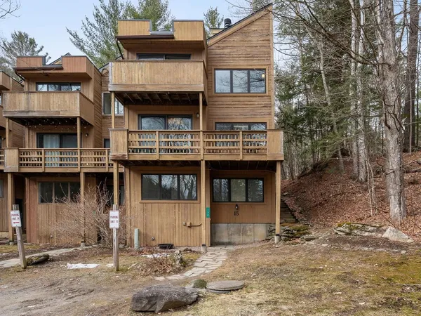 $359,000 | 132 Grand Hollow Road, Unit 15, Warren, VT 05674