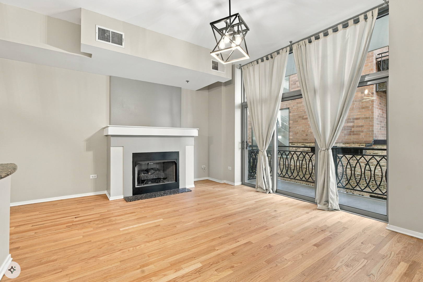1201 West Adams Street, Unit 510 Chicago, IL 60607 - Photo 2 of 16 Gallery Image 2