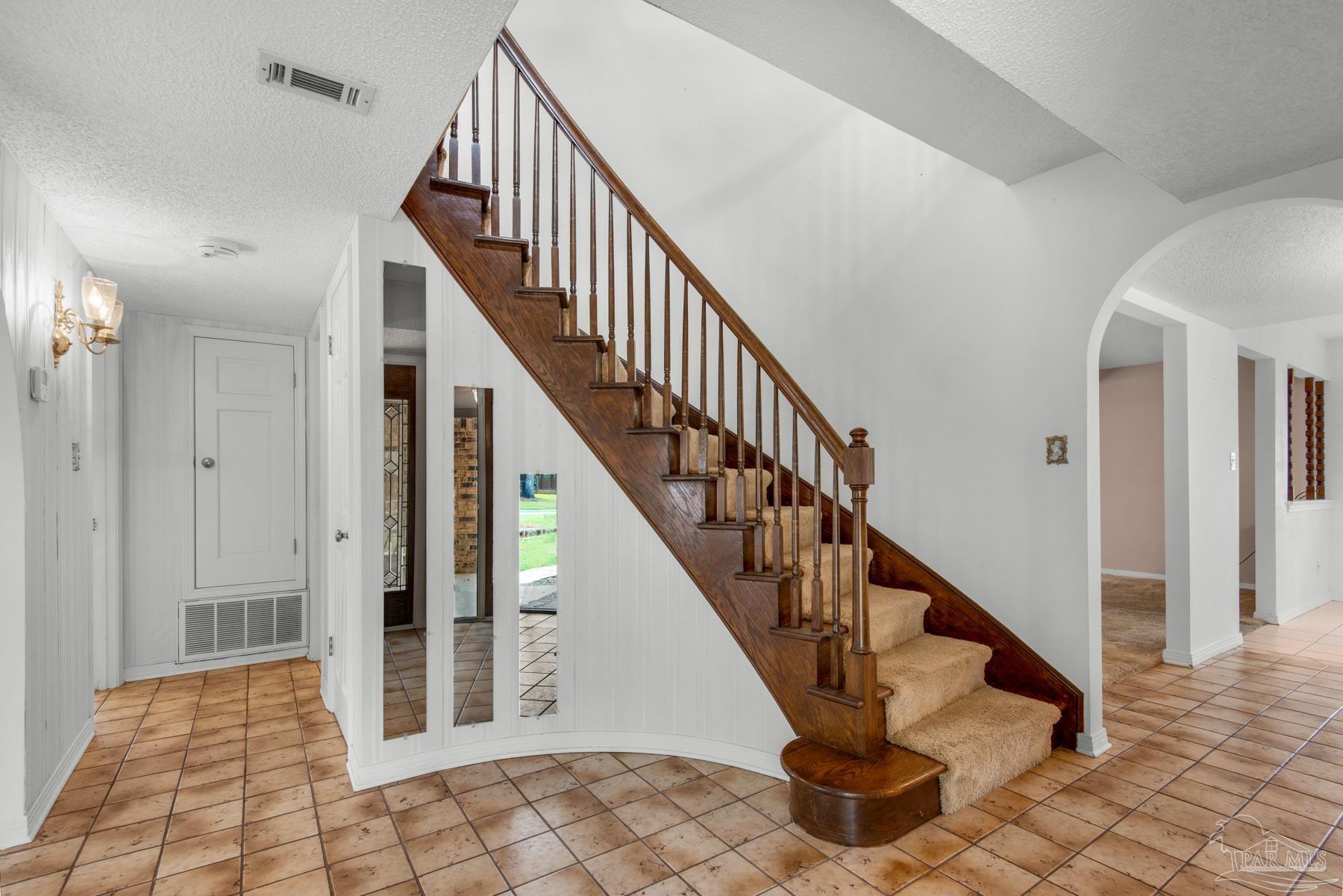 9040 Woodrun Road Pensacola, FL 32514 - Photo 3 of 46 Gallery Image 3