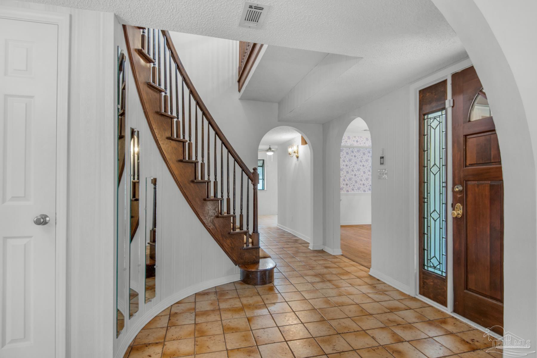 9040 Woodrun Road Pensacola, FL 32514 - Photo 4 of 46 Gallery Image 4
