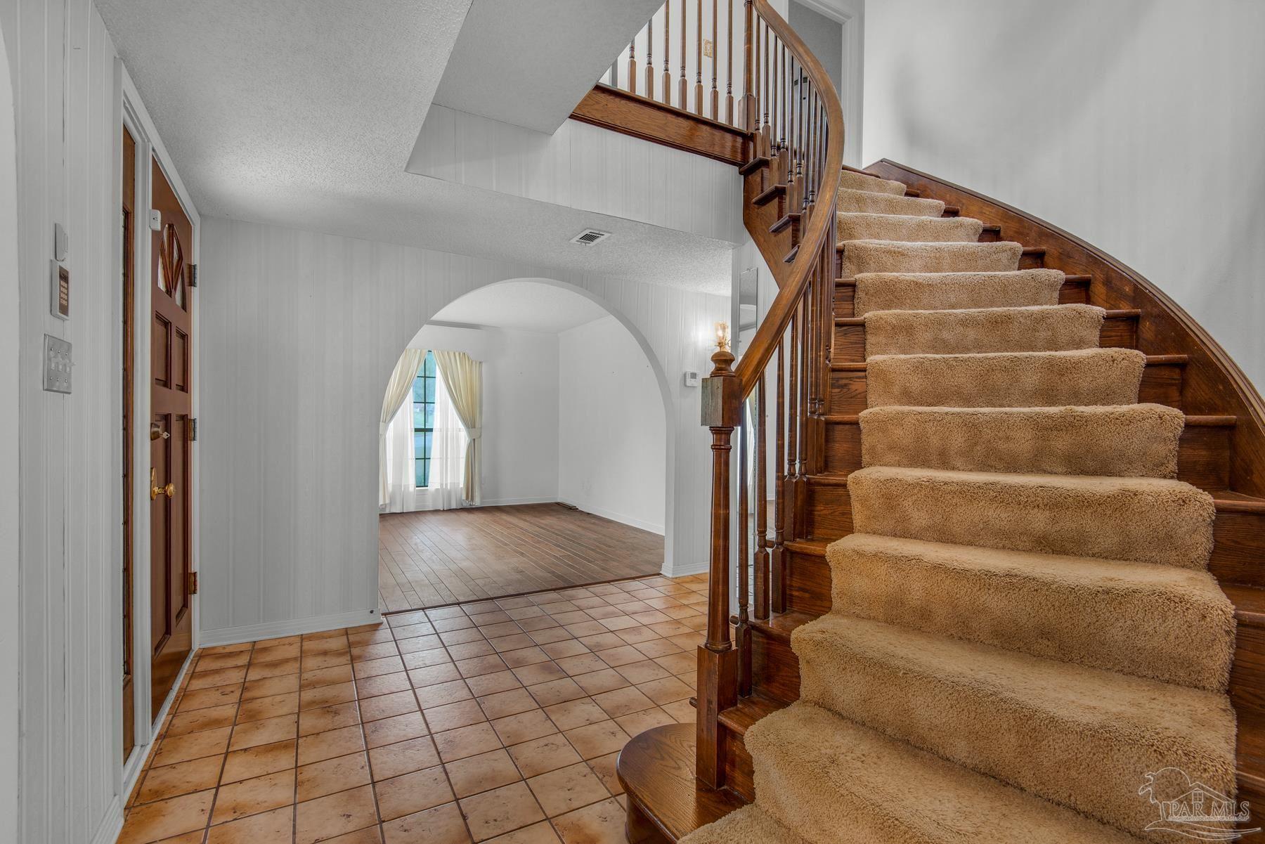 9040 Woodrun Road Pensacola, FL 32514 - Photo 5 of 46 Gallery Image 5