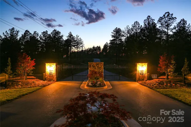 a view of a backyard of the house