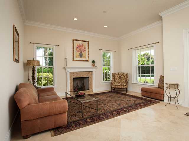 915 Reef Road Vero Beach, FL 32963 - Photo 4 of 25 Gallery Image 4