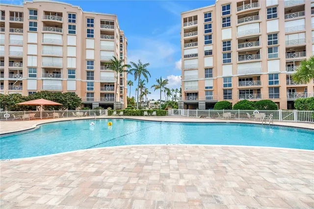 $999,900 | 4971 Bacopa Lane South, Unit 403, St. Petersburg, FL 33715
