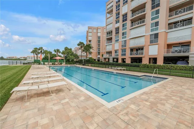 $999,900 | 4971 Bacopa Lane South, Unit 403, St. Petersburg, FL 33715