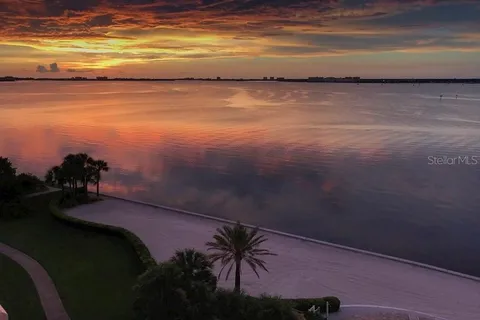 $999,900 | 4971 Bacopa Lane South, Unit 403, St. Petersburg, FL 33715