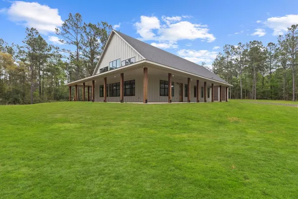 $749,000 | 3143 County Road 4300, Hillister, TX 77624