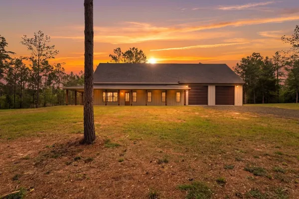 $749,000 | 3143 County Road 4300, Hillister, TX 77624