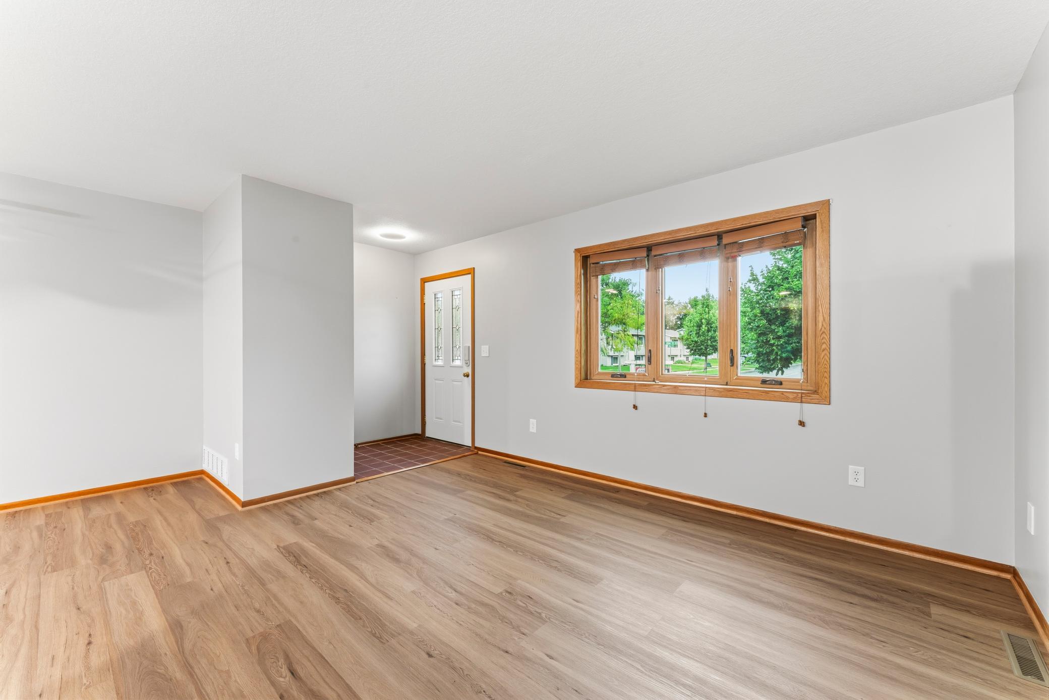 951 West Village Circle Rochester, MN 55904 - Photo 29 of 37
