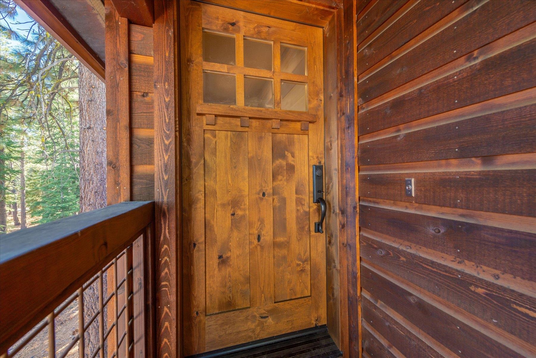14791 Tyrol Road Truckee, CA 96161 - Photo 2 of 24 Gallery Image 2
