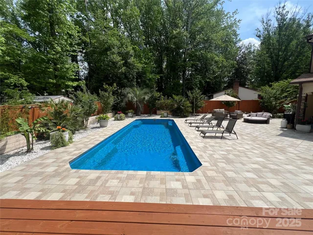 $995,000 | 8104 Stem Court, Charlotte, NC 28227