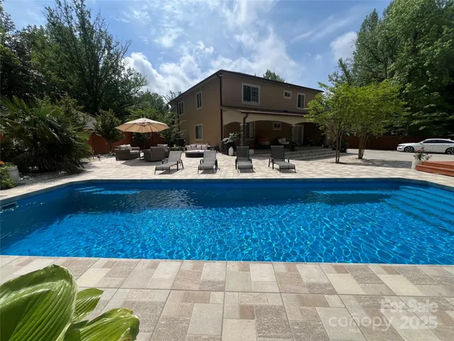 $995,000 | 8104 Stem Court, Charlotte, NC 28227