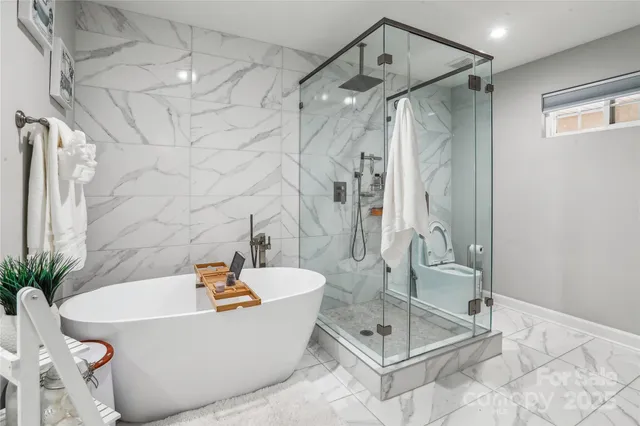 $995,000 | 8104 Stem Court, Charlotte, NC 28227