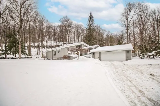 $460,000 | 4443 Watervale Road, Manlius, NY 13104