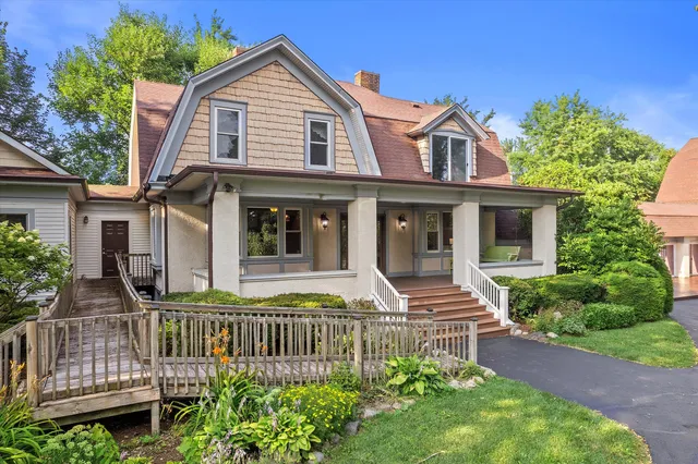 $725,000 | 423 South Fancher Road, Mount Pleasant, WI 53406