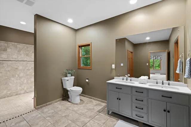 $725,000 | 423 South Fancher Road, Mount Pleasant, WI 53406