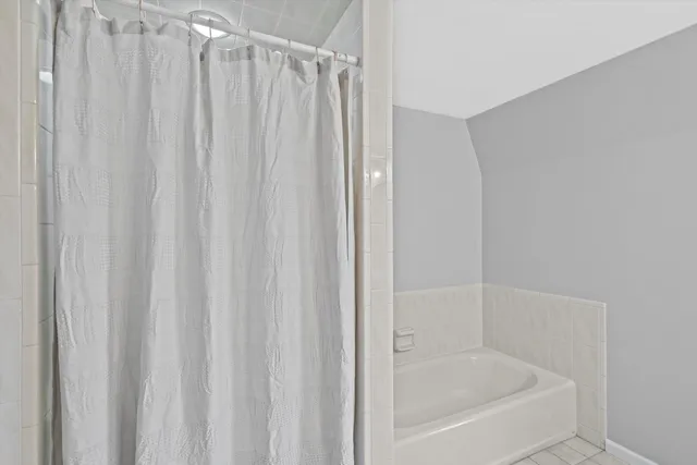 $725,000 | 423 South Fancher Road, Mount Pleasant, WI 53406