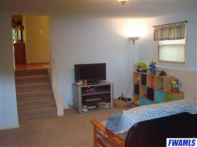 7510 Garman Road Auburn, IN 46706 - Photo 11 of 15