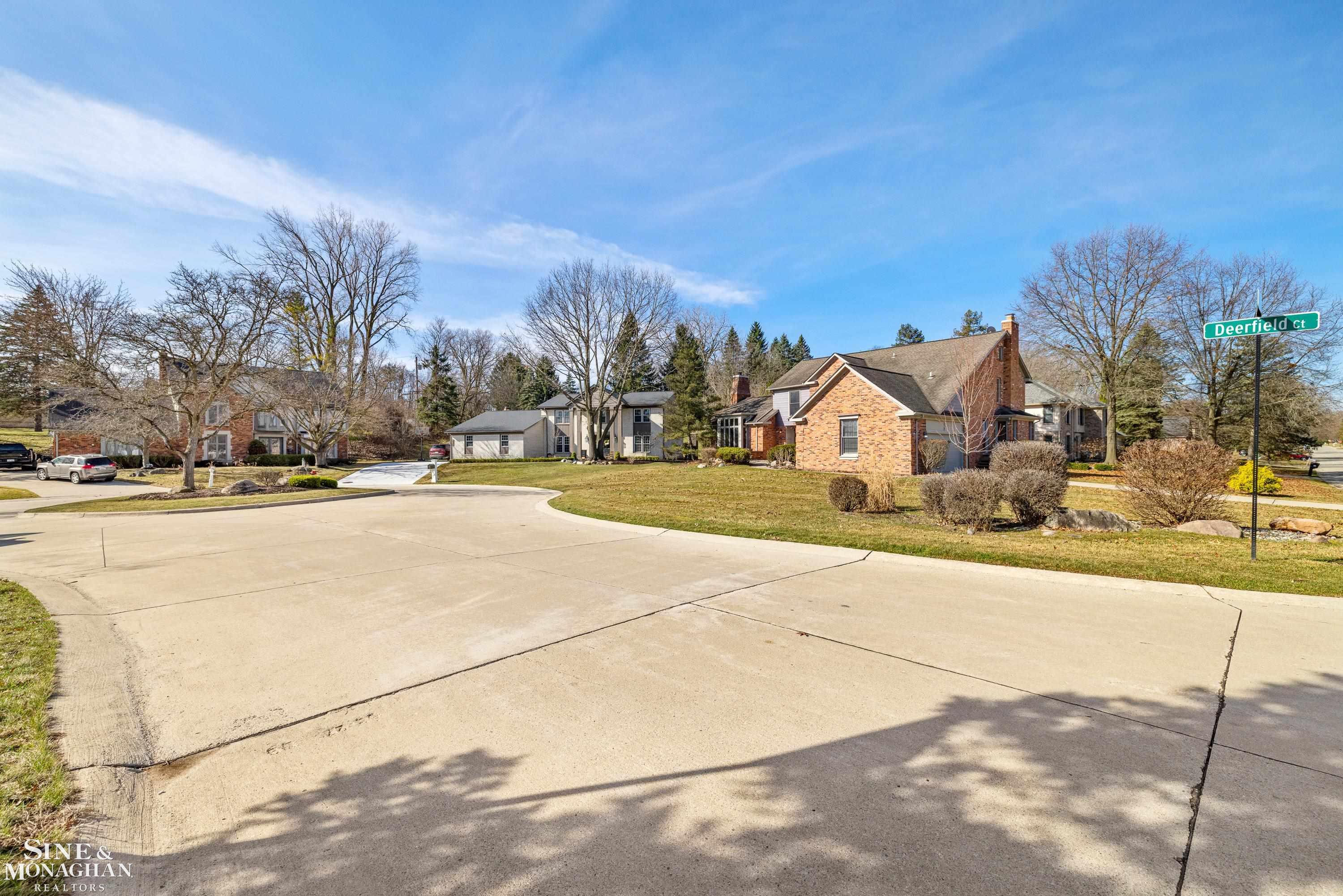 610 Deerfield Court Rochester, MI 48309 - Photo 51 of 55 50169343-88ab231c-c6d2-44b1-b628-6c54775ce359.JPG