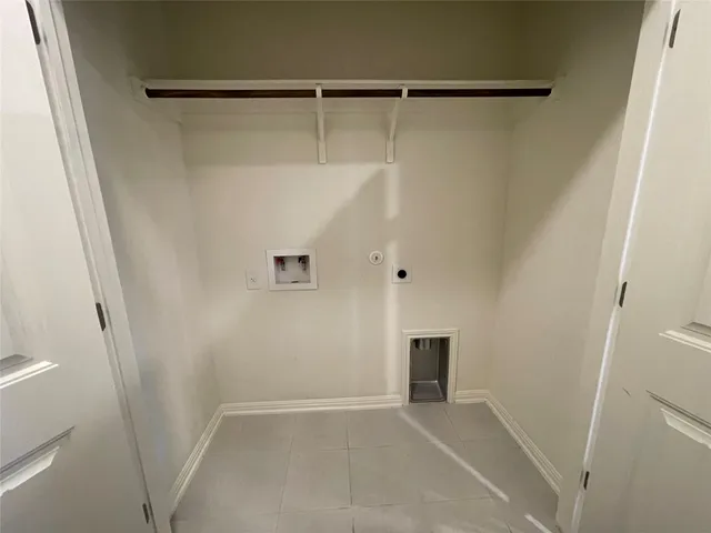 $2,100 | 142 Simon, Kyle, TX 78640