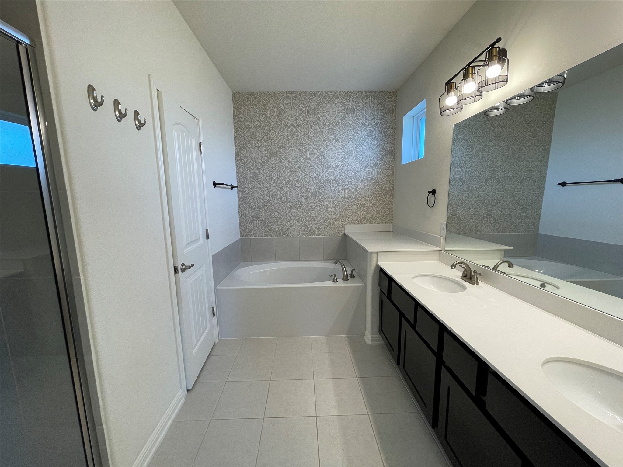 142 Simon Kyle, TX 78640 - Photo 8 of 16