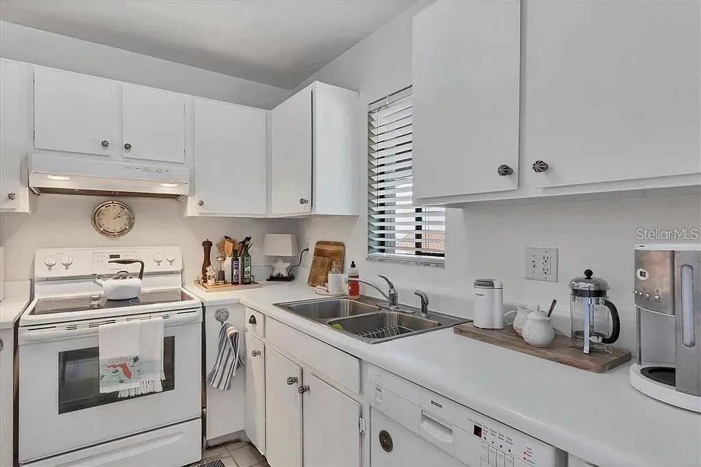 1650 Stickney Point Road, Unit 50202 Sarasota, FL 34231 - Photo 8 of 46