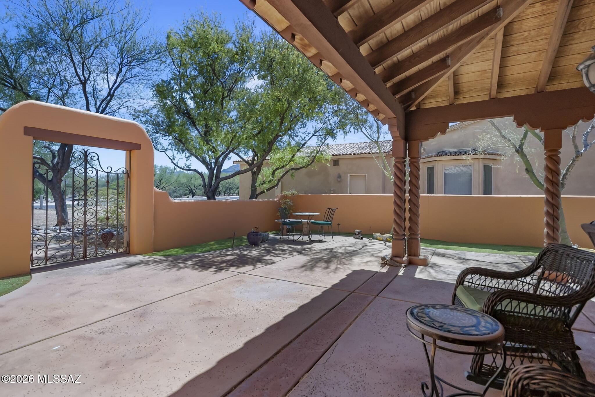 146 Circulo Vespucci Tubac, AZ 85646 - Photo 2 of 42