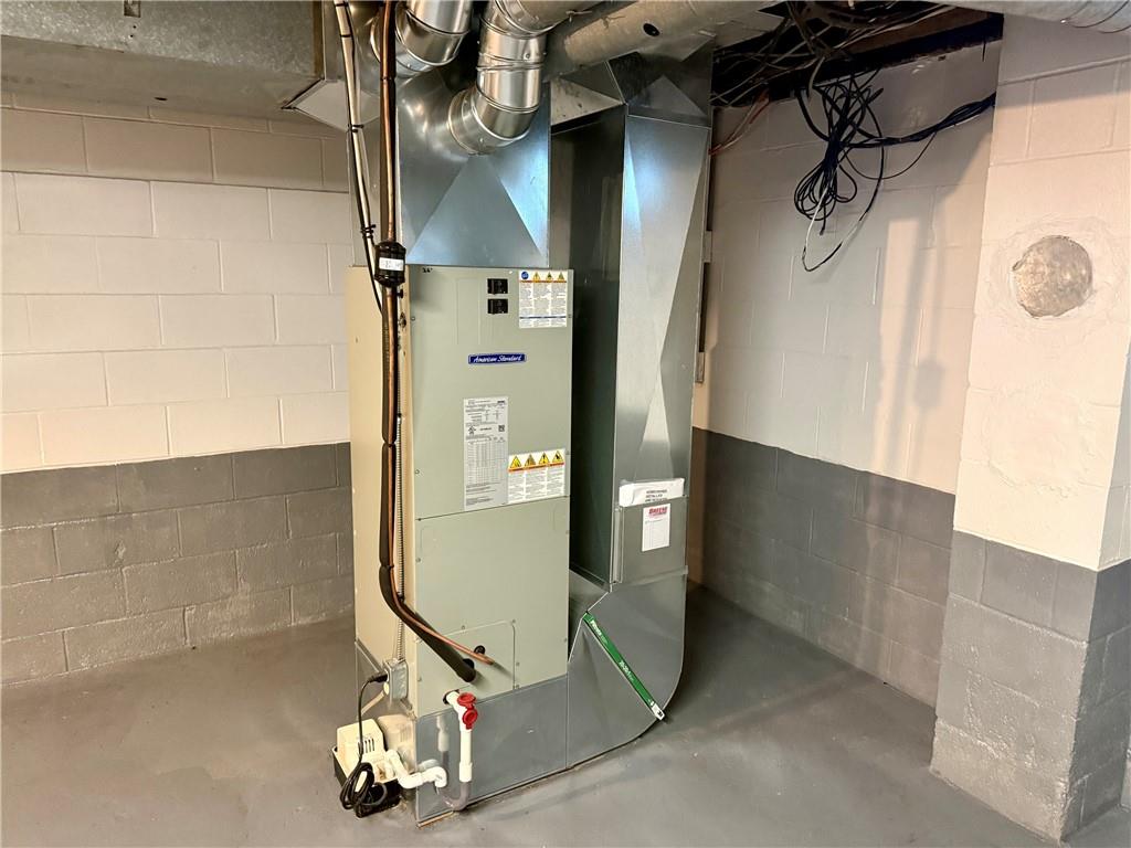 81 Hartwick Road Mercer, PA 16137 - Photo 43 of 47 Newer Furnace