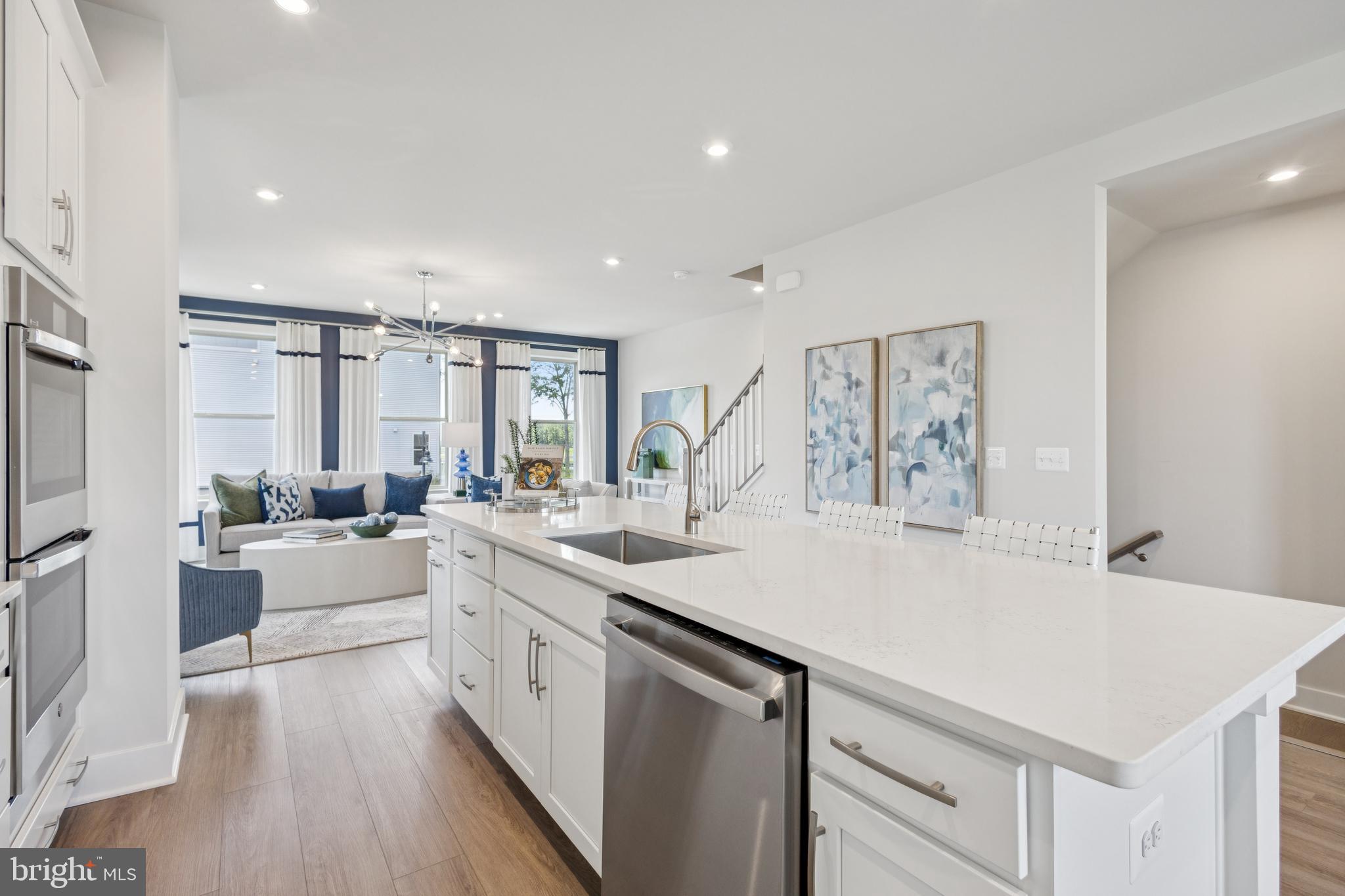 13654 Cobble Loop Woodbridge, VA 22193 - Photo 5 of 27