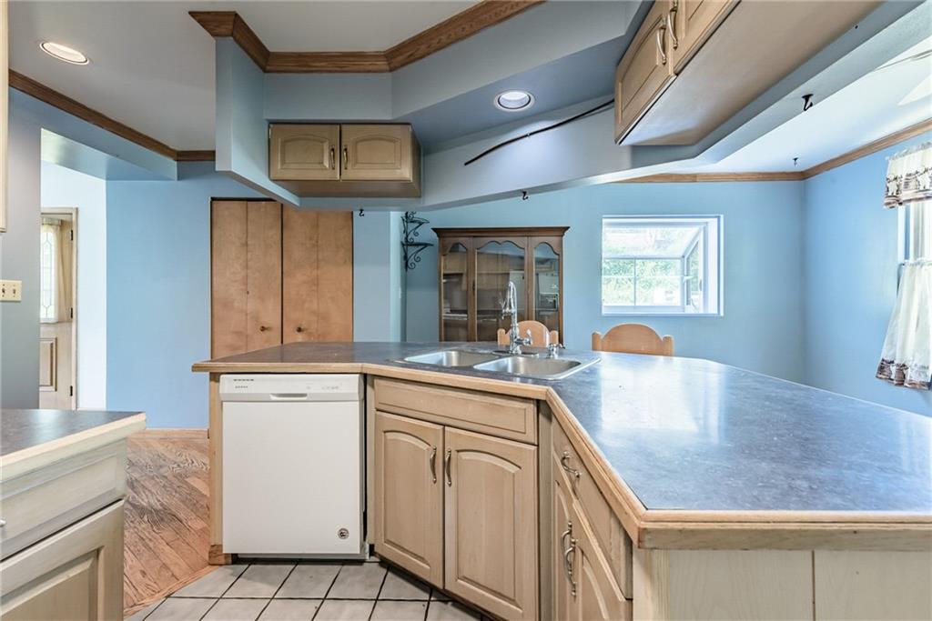 6279 Claridge Export Road Claridge, PA 15623 - Photo 8 of 24
