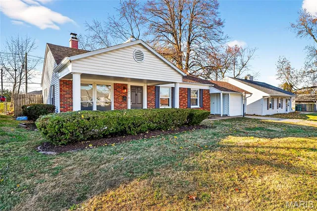 $200,000 | 305 Wellesley Drive, O'Fallon, IL 62269