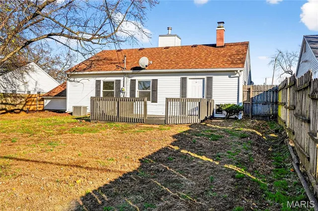 $200,000 | 305 Wellesley Drive, O'Fallon, IL 62269