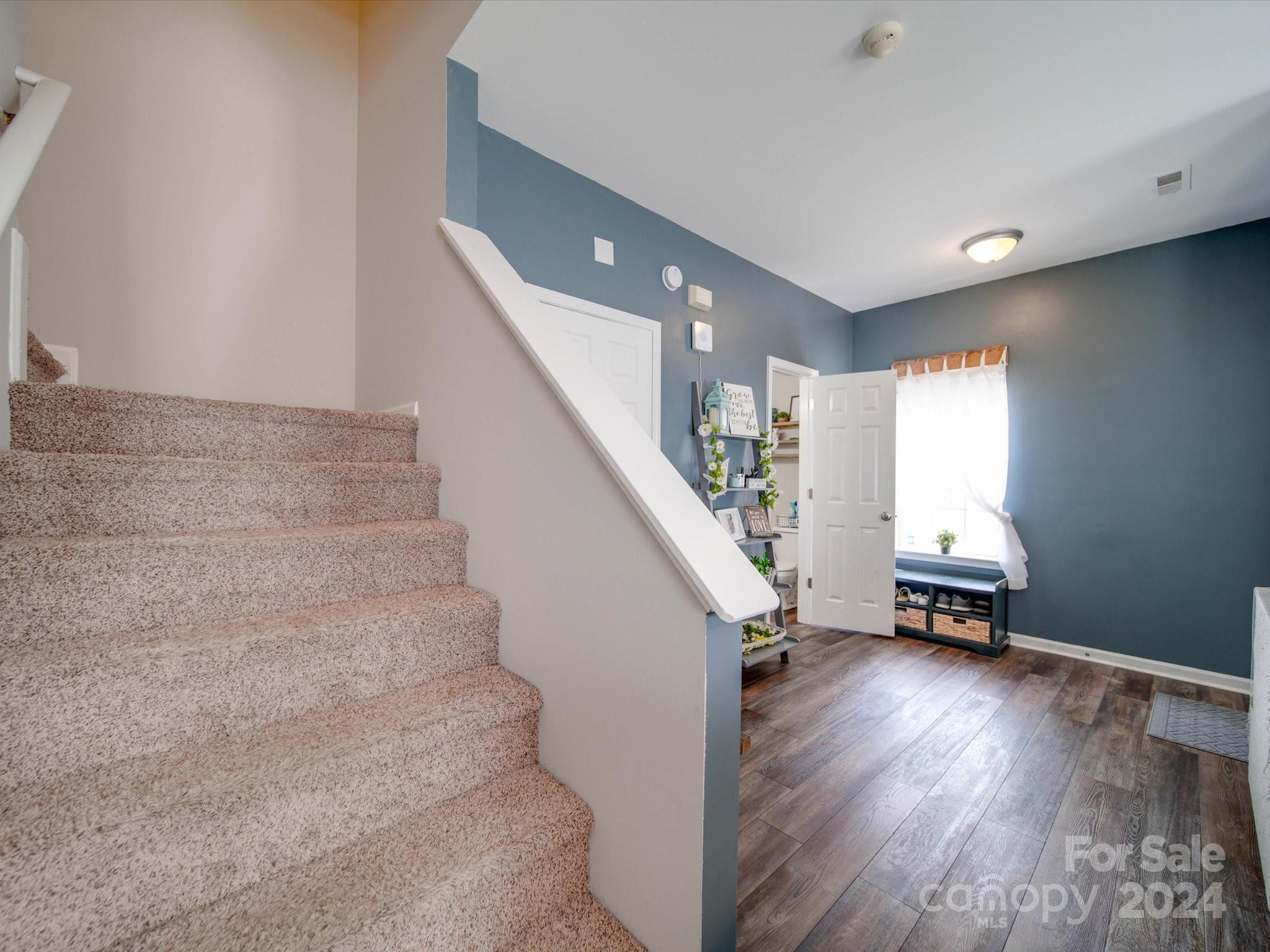 5301 Javitz Road Charlotte, NC 28216 - Photo 11 of 43 Gallery Image 11