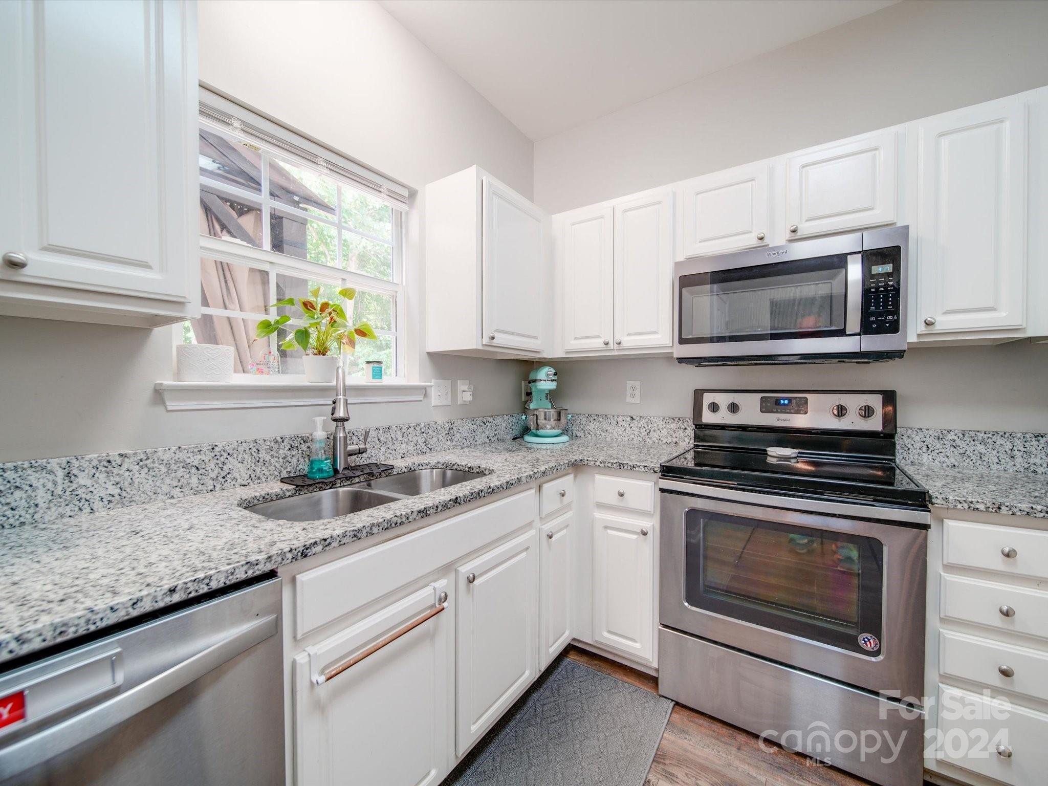 5301 Javitz Road Charlotte, NC 28216 - Photo 16 of 43 Gallery Image 16