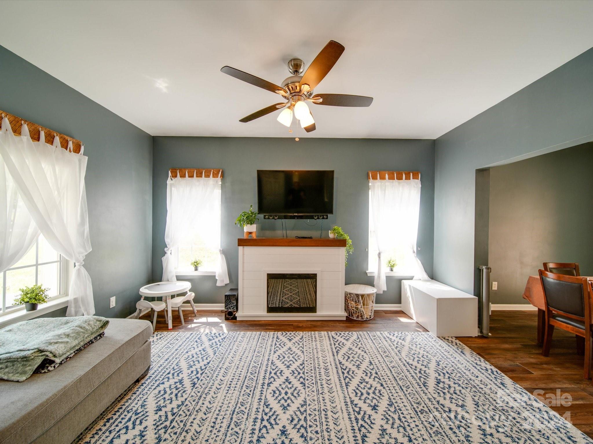 5301 Javitz Road Charlotte, NC 28216 - Photo 8 of 43 Gallery Image 8