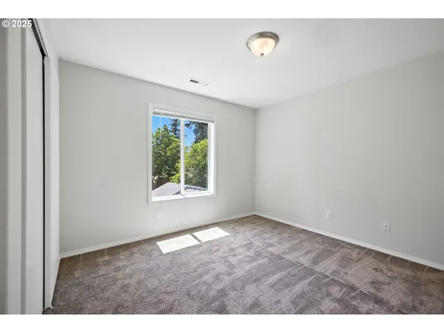 $599,995 | 5609 Southeast 117th Avenue, Portland, OR 97266