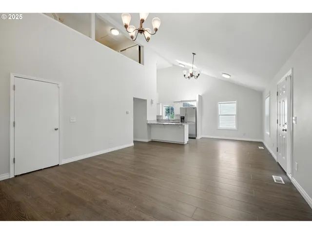 $599,995 | 5609 Southeast 117th Avenue, Portland, OR 97266