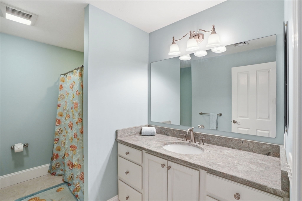 17 Hannah Brook Waye, Unit 9 Marshfield, MA 02050 - Photo 29 of 42