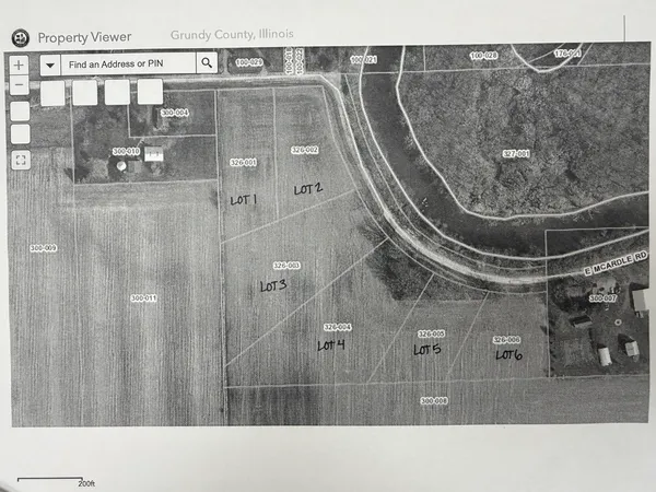 a picture of a bathroom