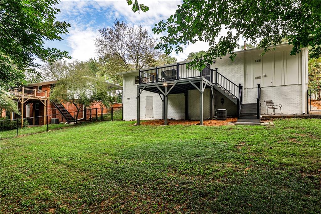 1010 Greenbriar Circle Decatur, GA 30033 - Photo 18 of 28 a view of a back yard of the house