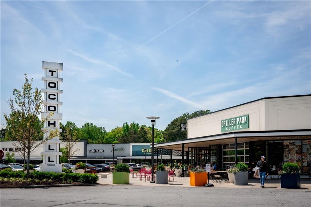 1010 Greenbriar Circle Decatur, GA 30033 - Photo 25 of 28 a view of street with shops